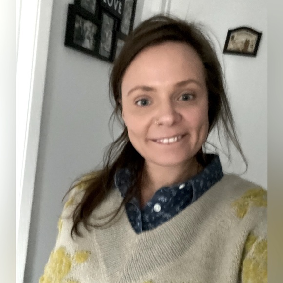 Meet your Posher, Elisabeth - Picture 1 of 1